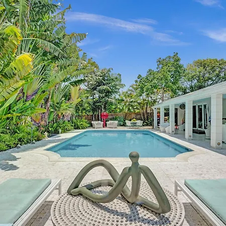 New! Waterfront Heated Pool, Fishing Pier, Designer Touches, 2Mi To Beach